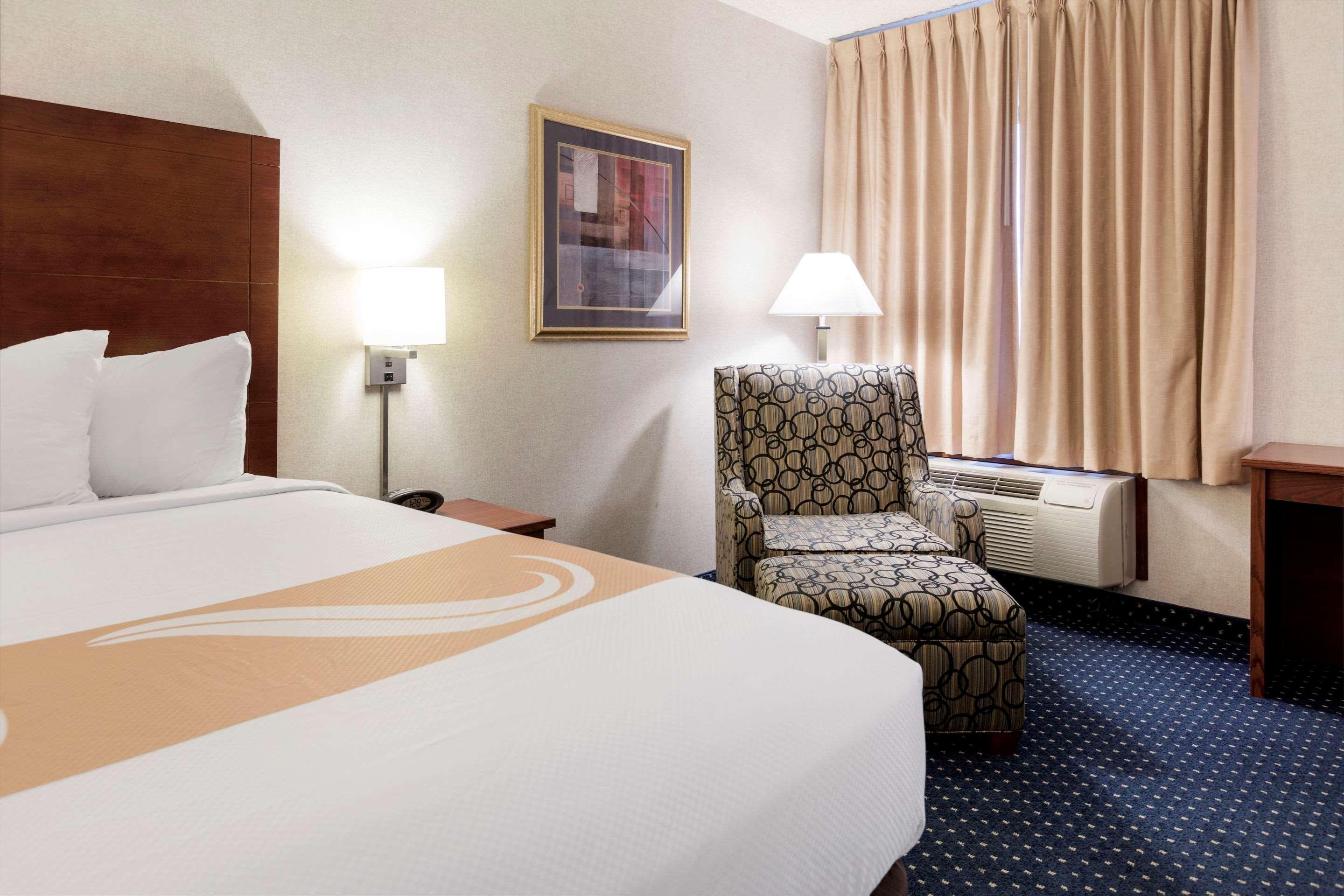 Quality Inn Auburn Hills - Detroit North Eksteriør bilde