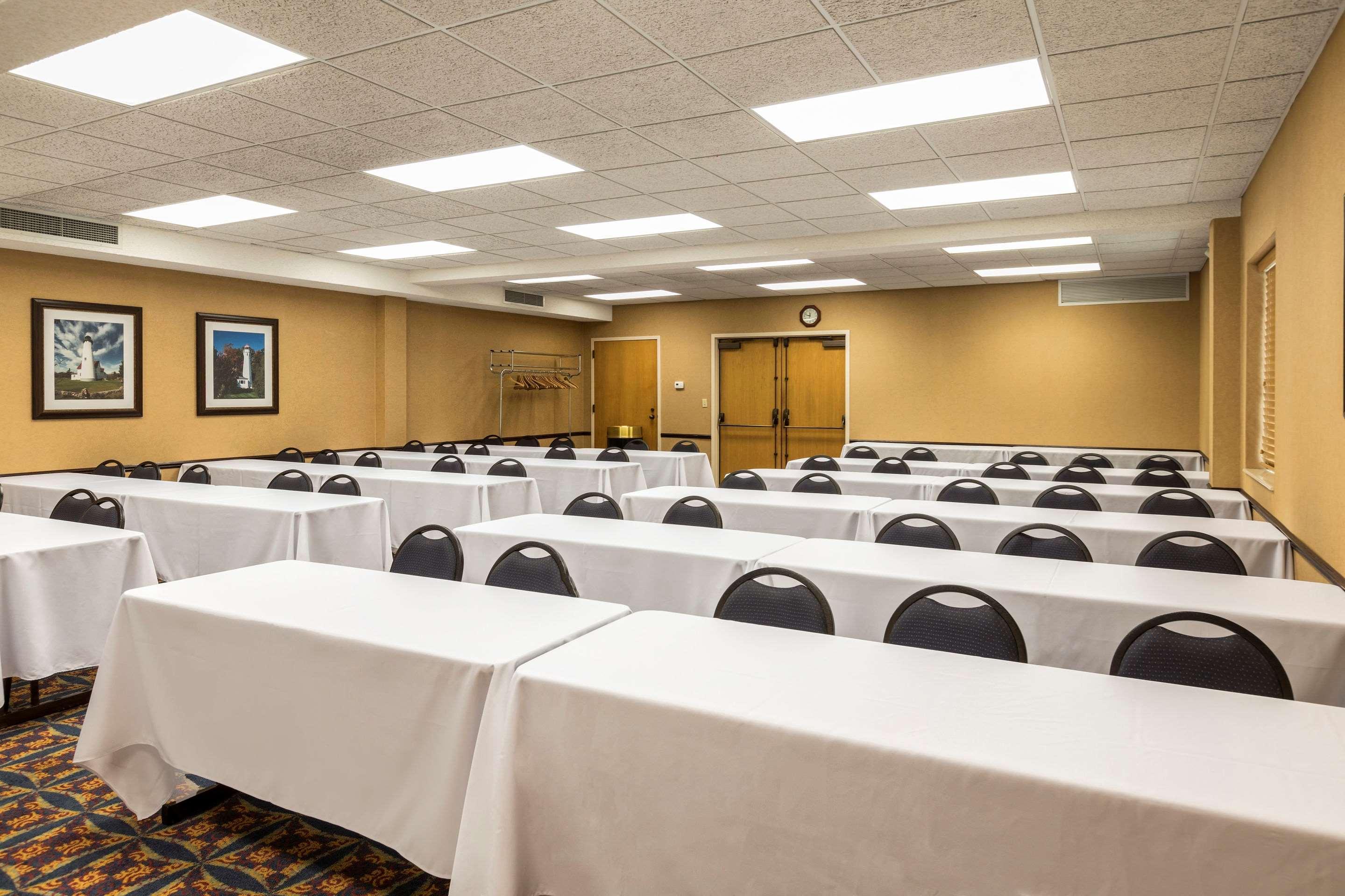 Quality Inn Auburn Hills - Detroit North Eksteriør bilde